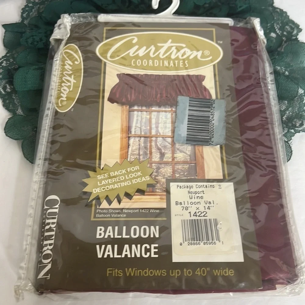CURTRON COORDINATES BALLOON VALANCE AND ESSENTIALS STORAGE CONTAINERS